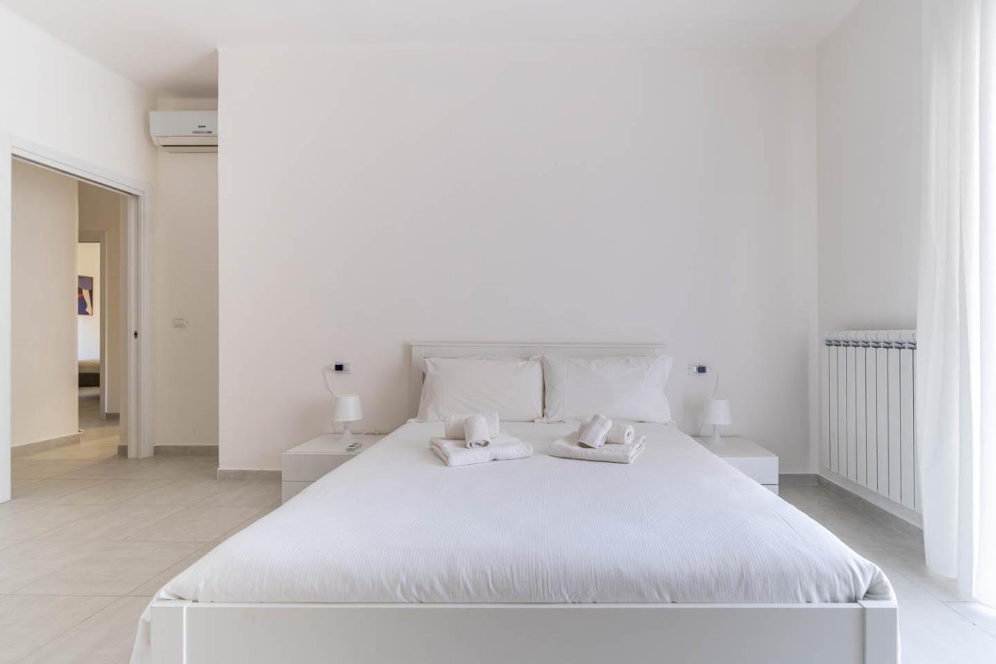 Dimora Manzoni - Bari Center Apartment Exterior photo